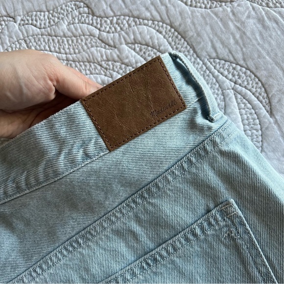 NWT - Madewell - Low-Rise Superwide-Leg Jeans - Nye Wash - Picture 11 of 13